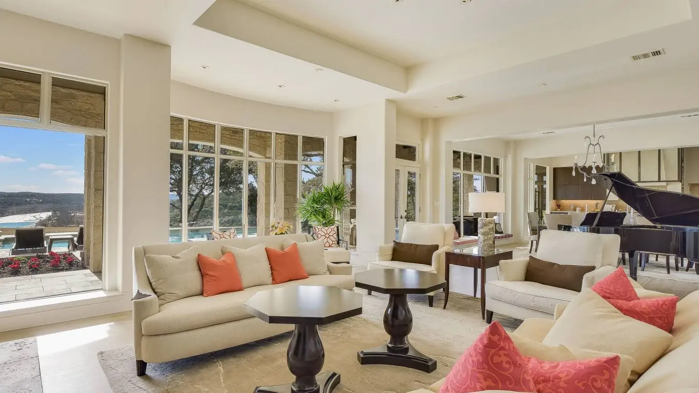 Villa Violet | Austin