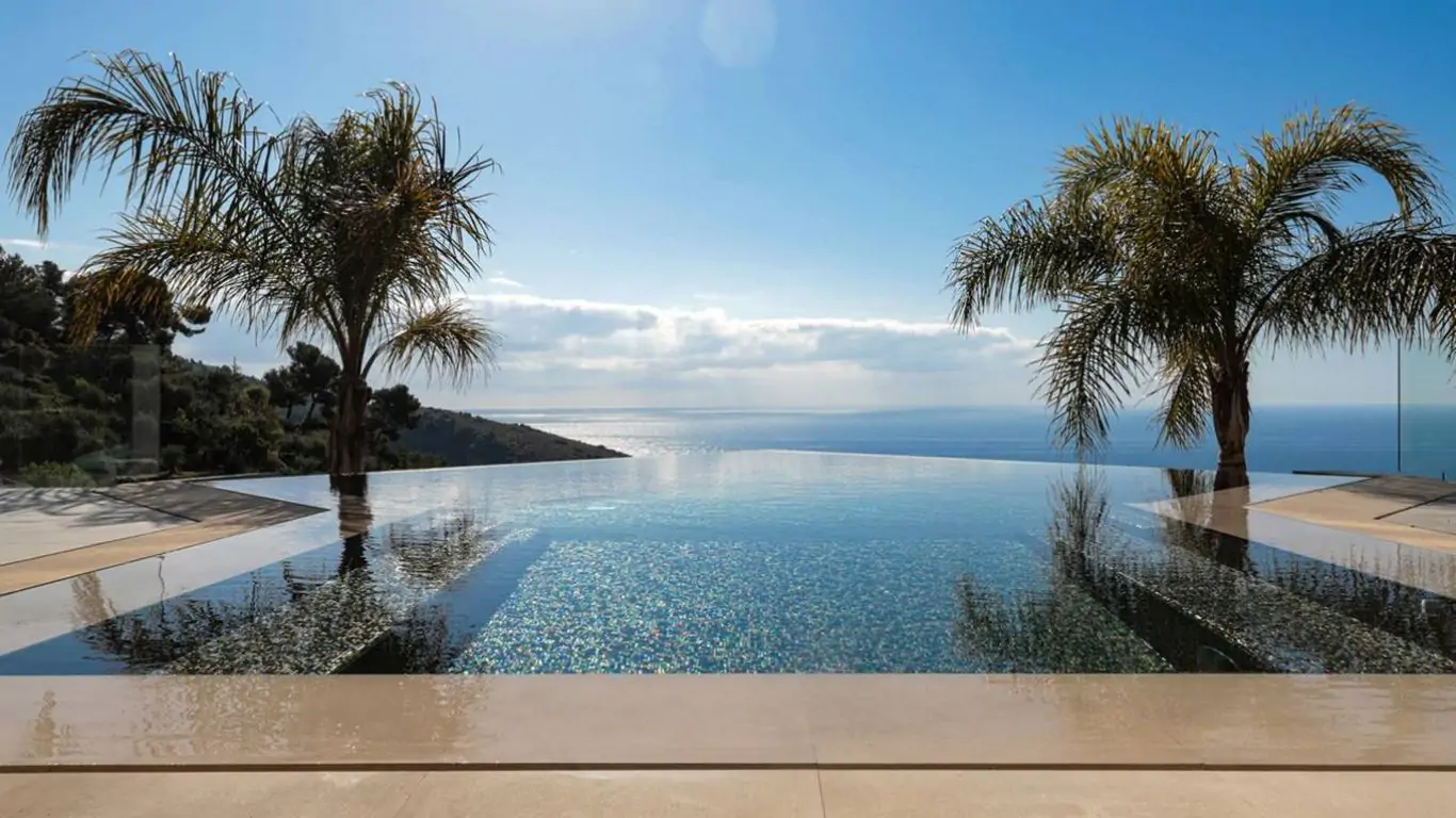 Villa Serangan | Monaco