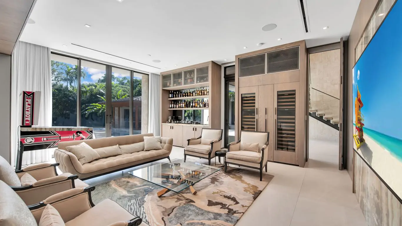 Villa Delphis | Miami
