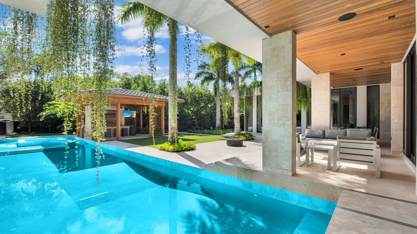 Villa Delphis | Miami