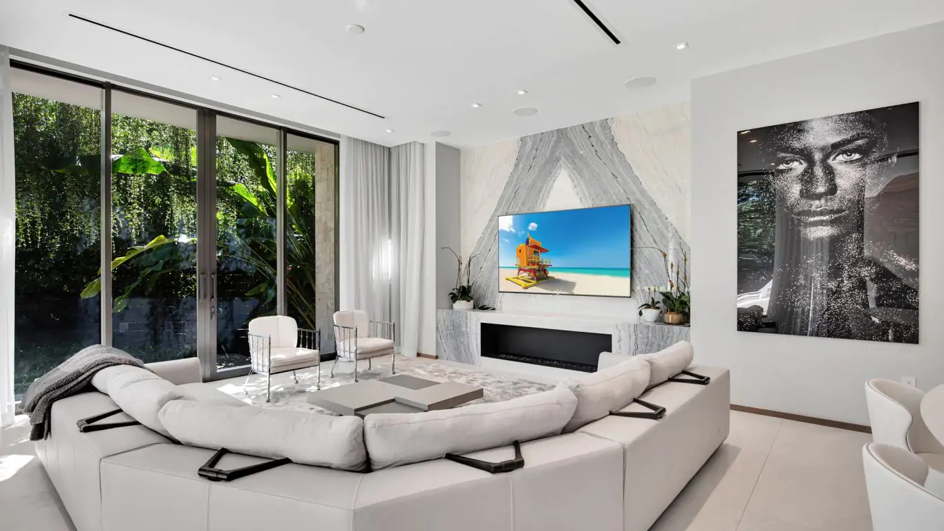 Villa Delphis | Miami