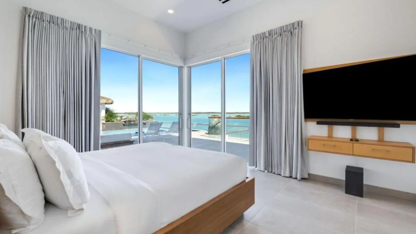 Ocean Breeze Villa | Turks and Caicos