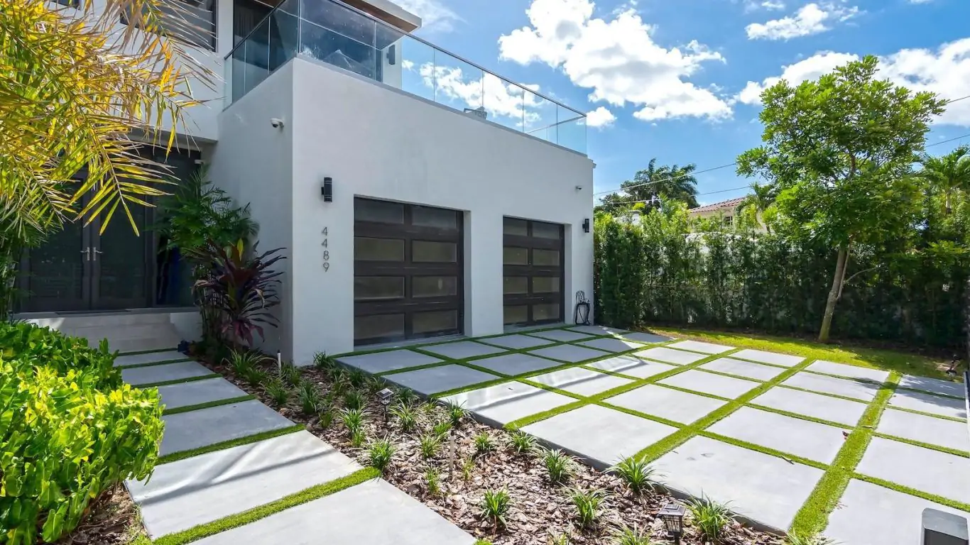 Villa Neva | Miami