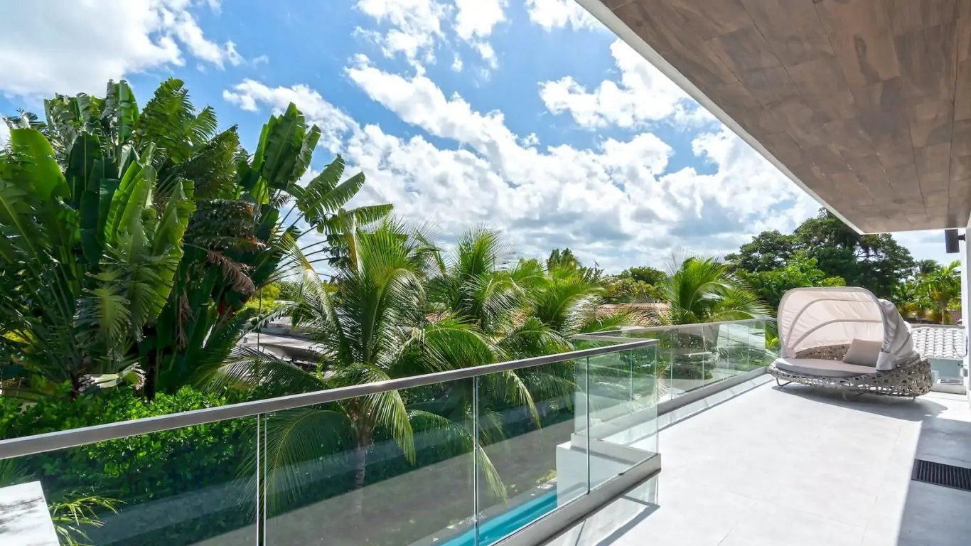 Villa Neva | Miami