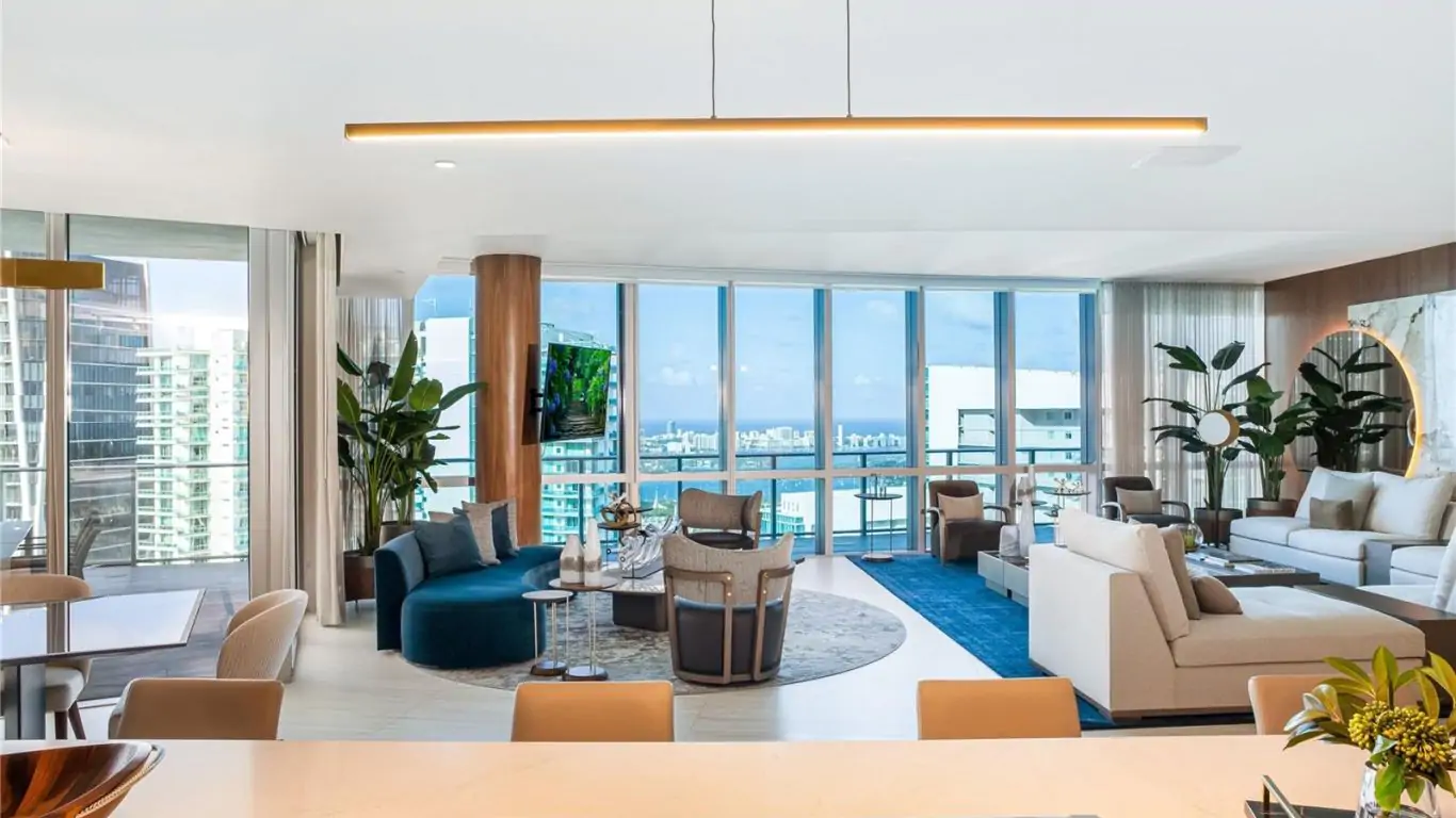 Penthouse Paramount One | Miami