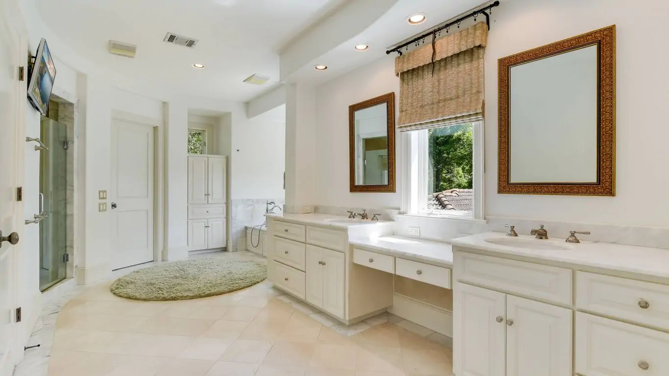 Villa Shaneena | Austin