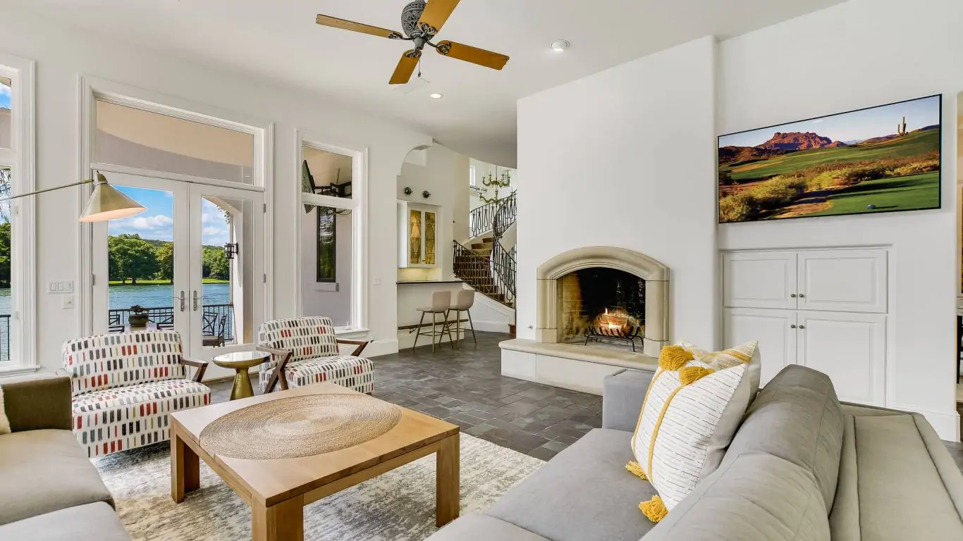 Villa Shaneena | Austin