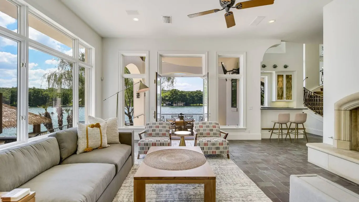 Villa Shaneena | Austin