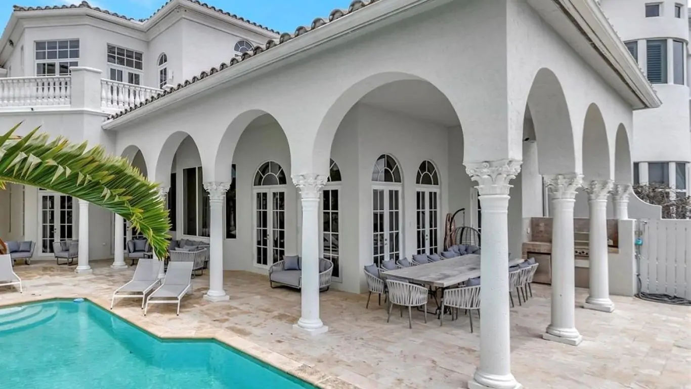 Villa May | Miami