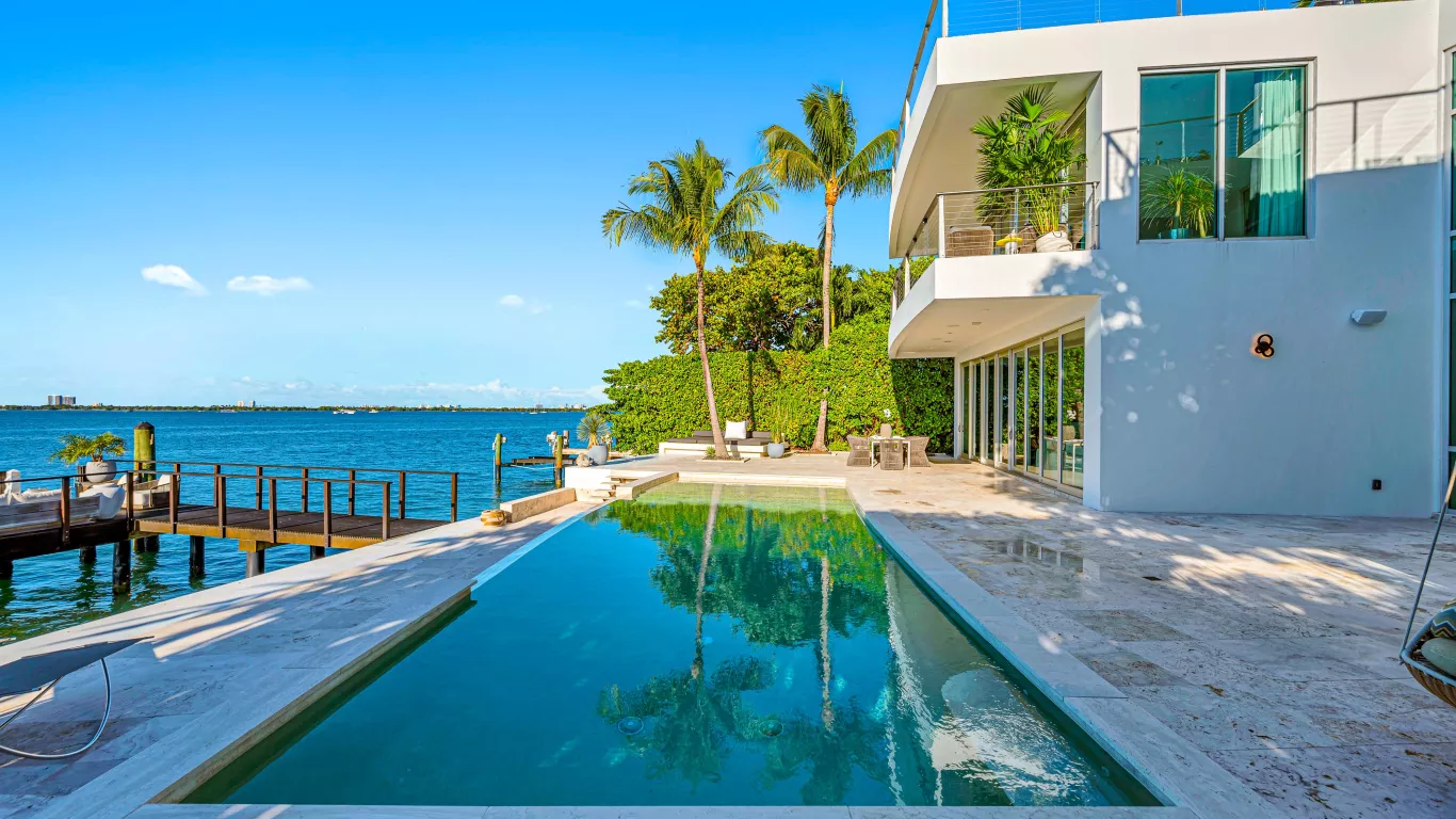 Villa Corra | Miami