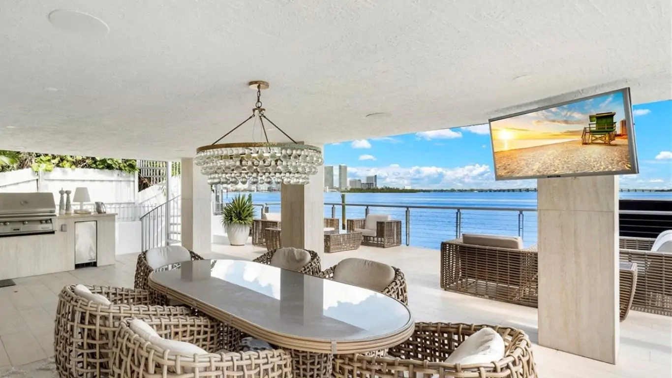 Villa Santana | Miami