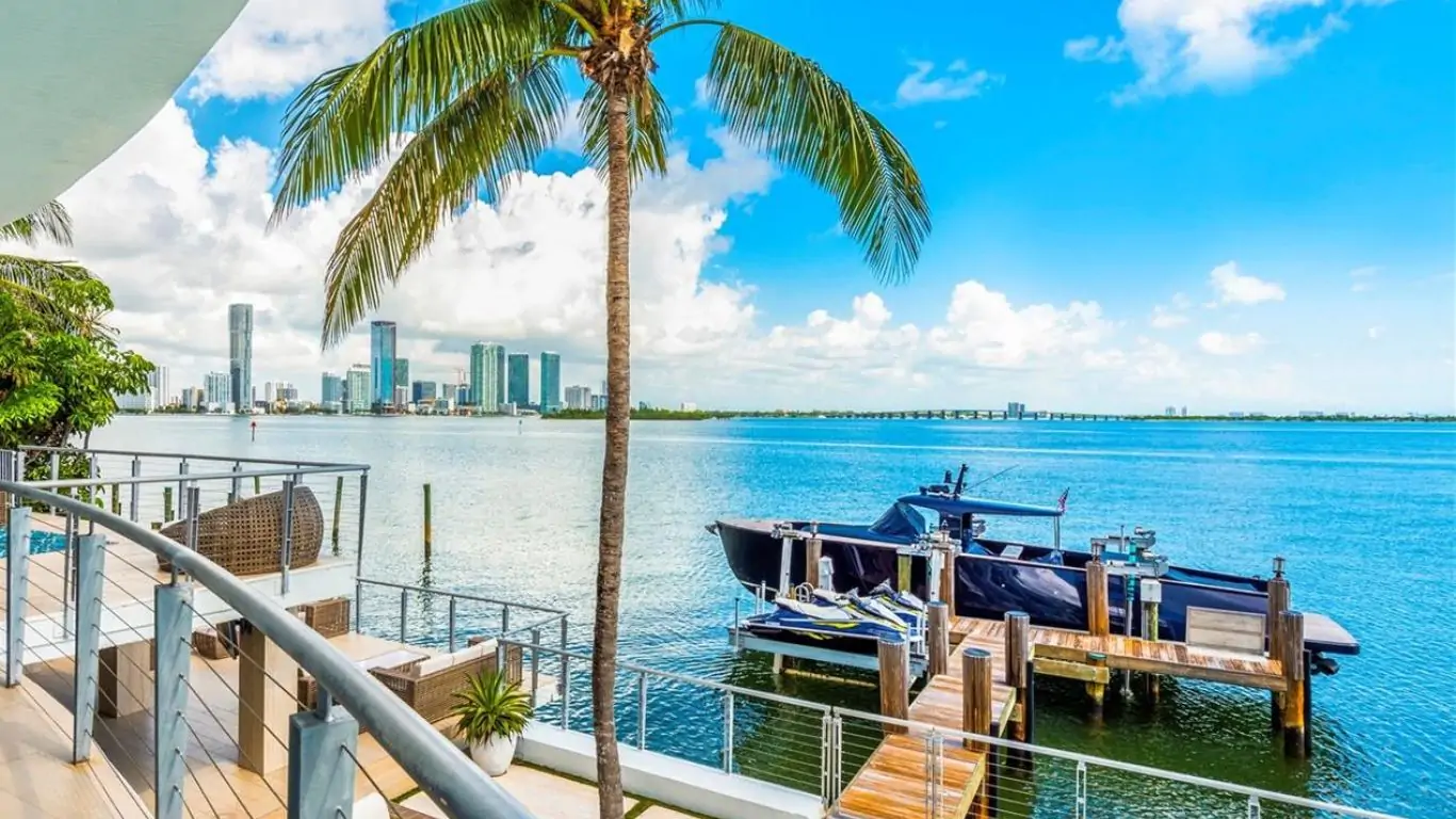 Villa Santana | Miami