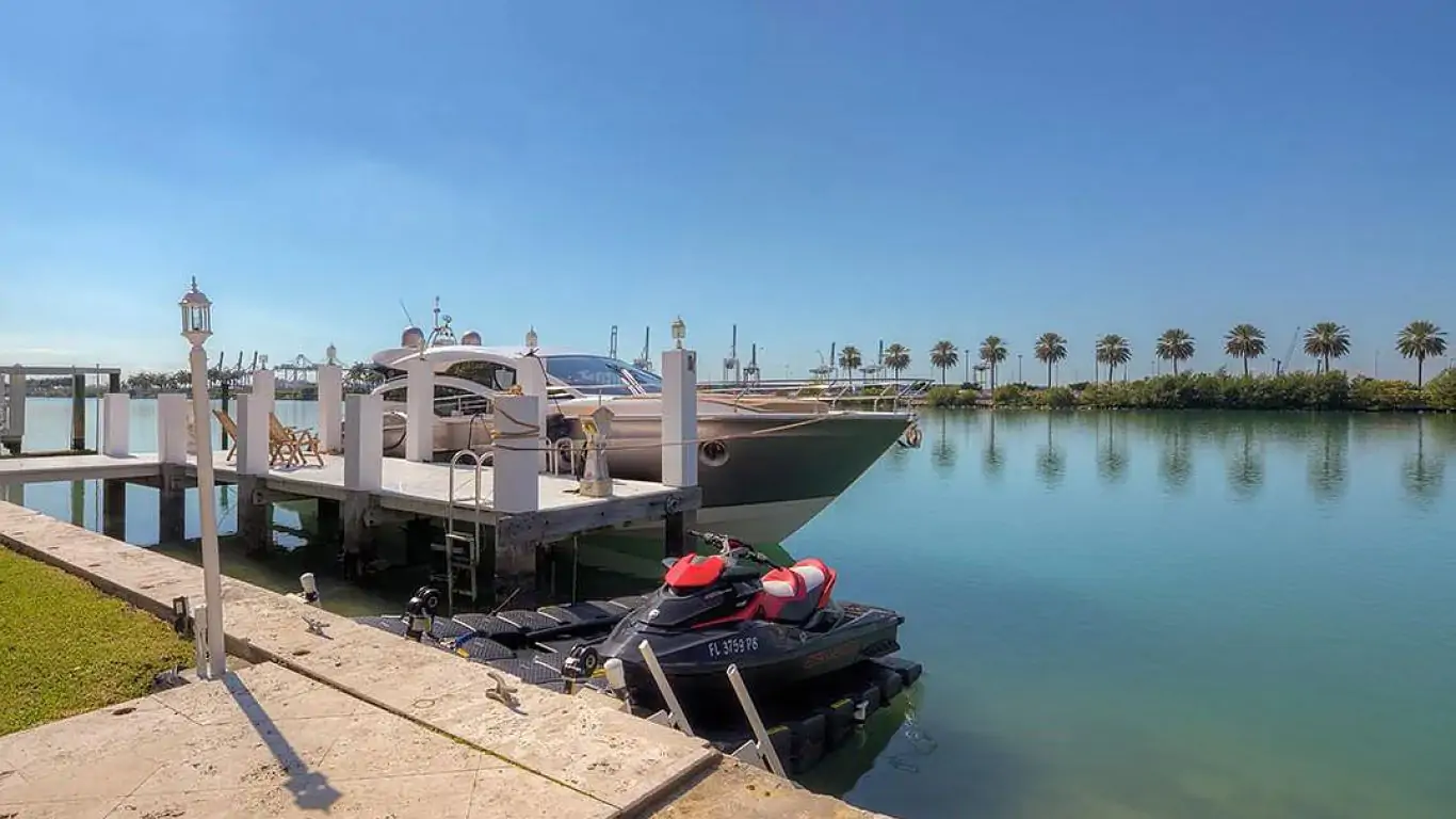 Villa Paulina | Miami