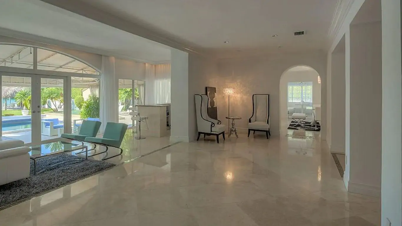Villa Paulina | Miami