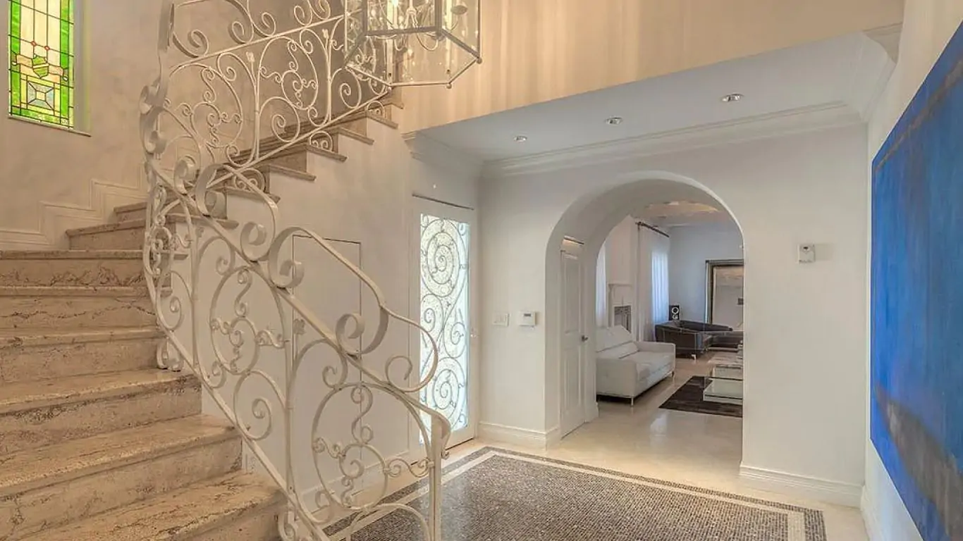 Villa Paulina | Miami