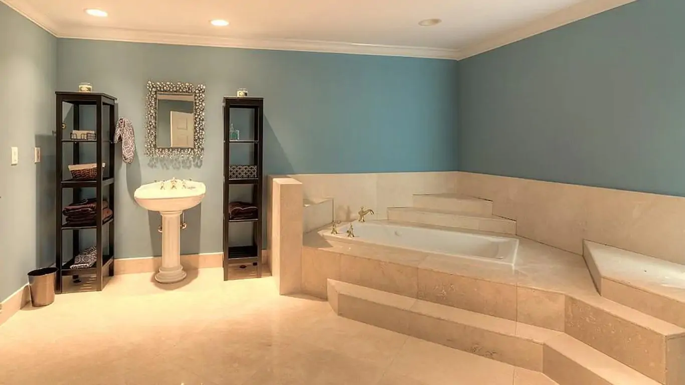 Villa Paulina | Miami