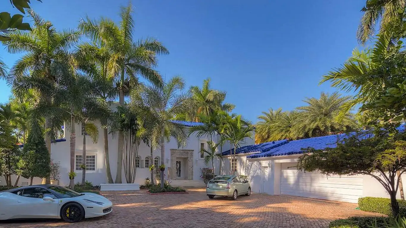 Villa Paulina | Miami