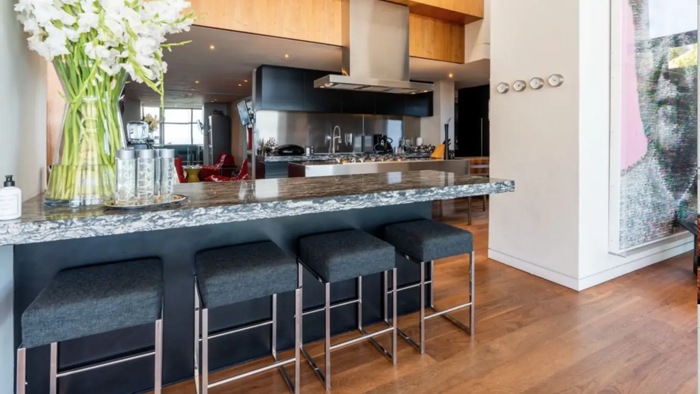 Villa Mwanzoleo | Cape Town