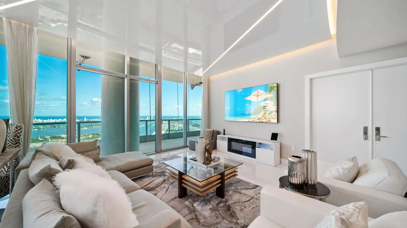 Penthouse Theo | Miami
