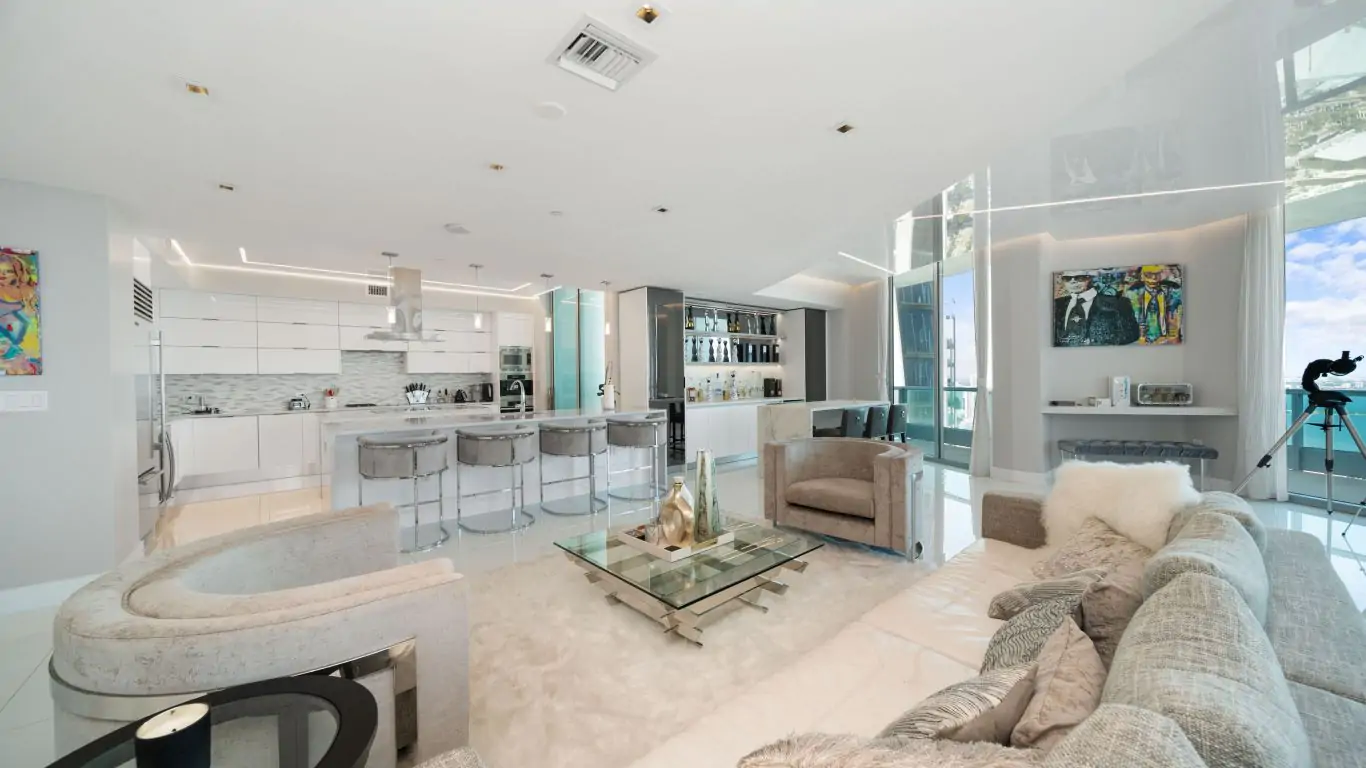 Penthouse Theo | Miami