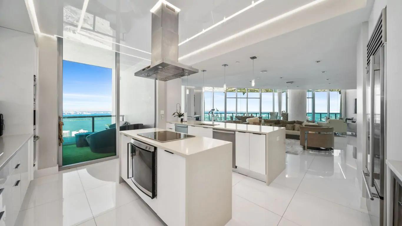 Penthouse Theo | Miami