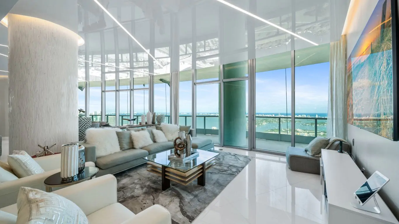 Penthouse Theo | Miami