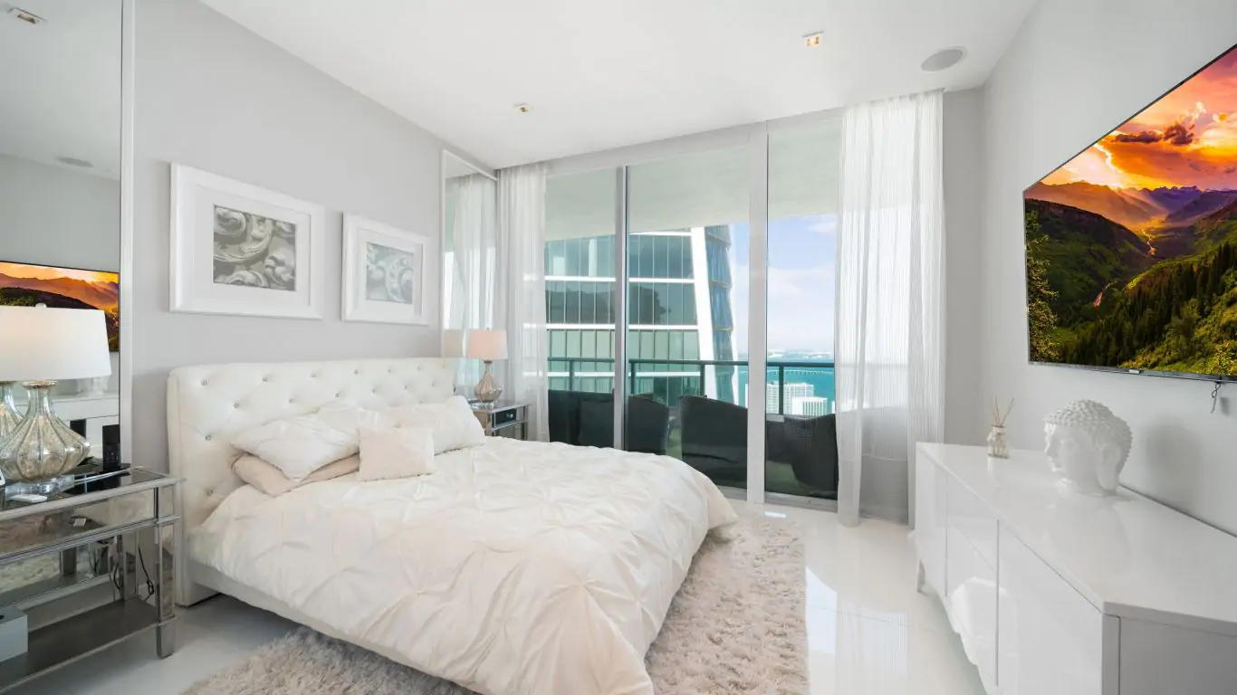 Penthouse Theo | Miami