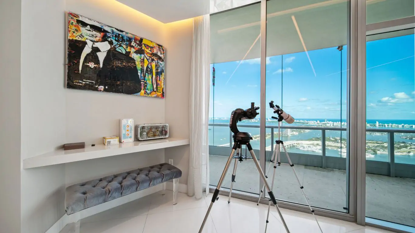 Penthouse Theo | Miami