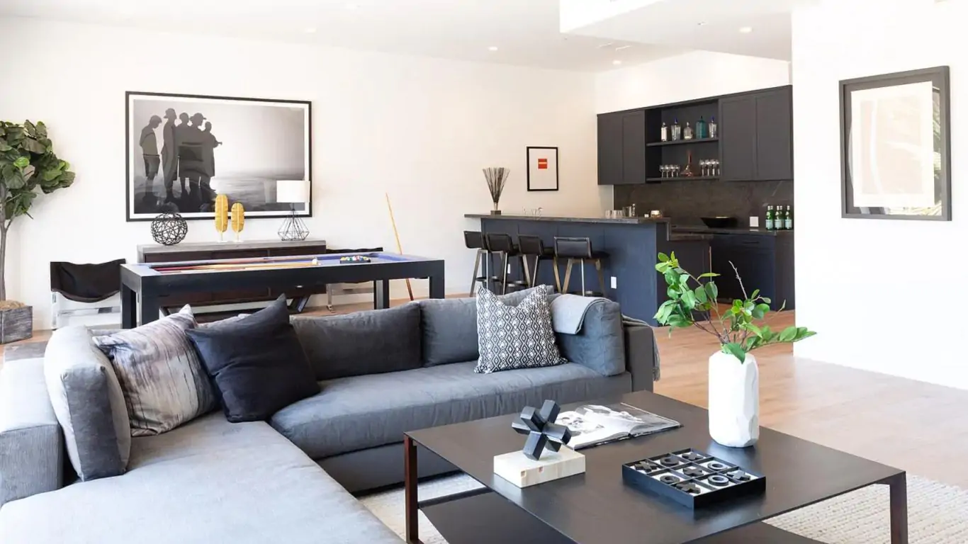 Villa Kaira | Los Angeles