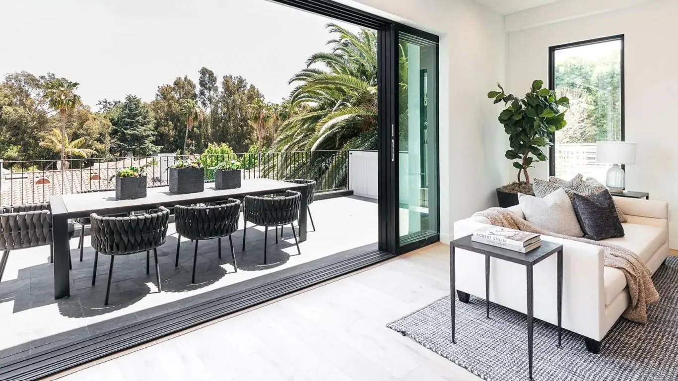 Villa Kaira | Los Angeles
