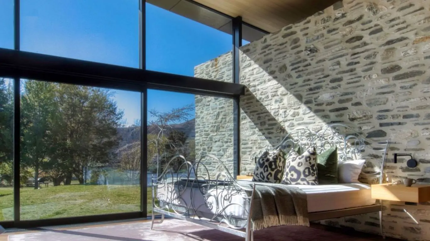 Artists Residence | New Zealand