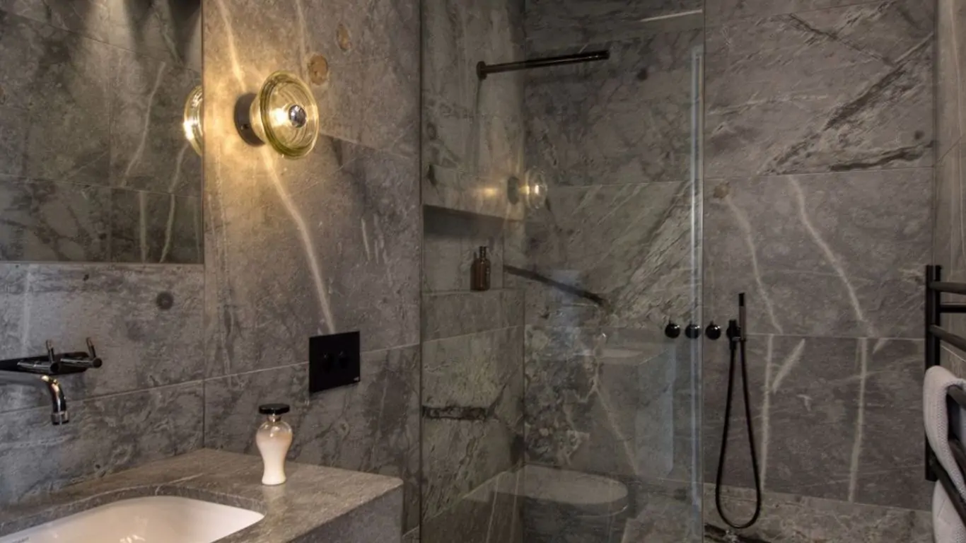 Artists Residence | New Zealand