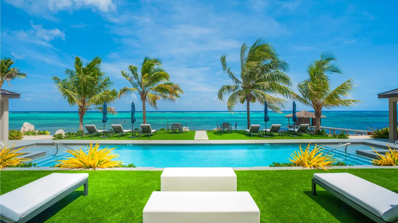 The Coconut Grove Suites | Cayman Islands
