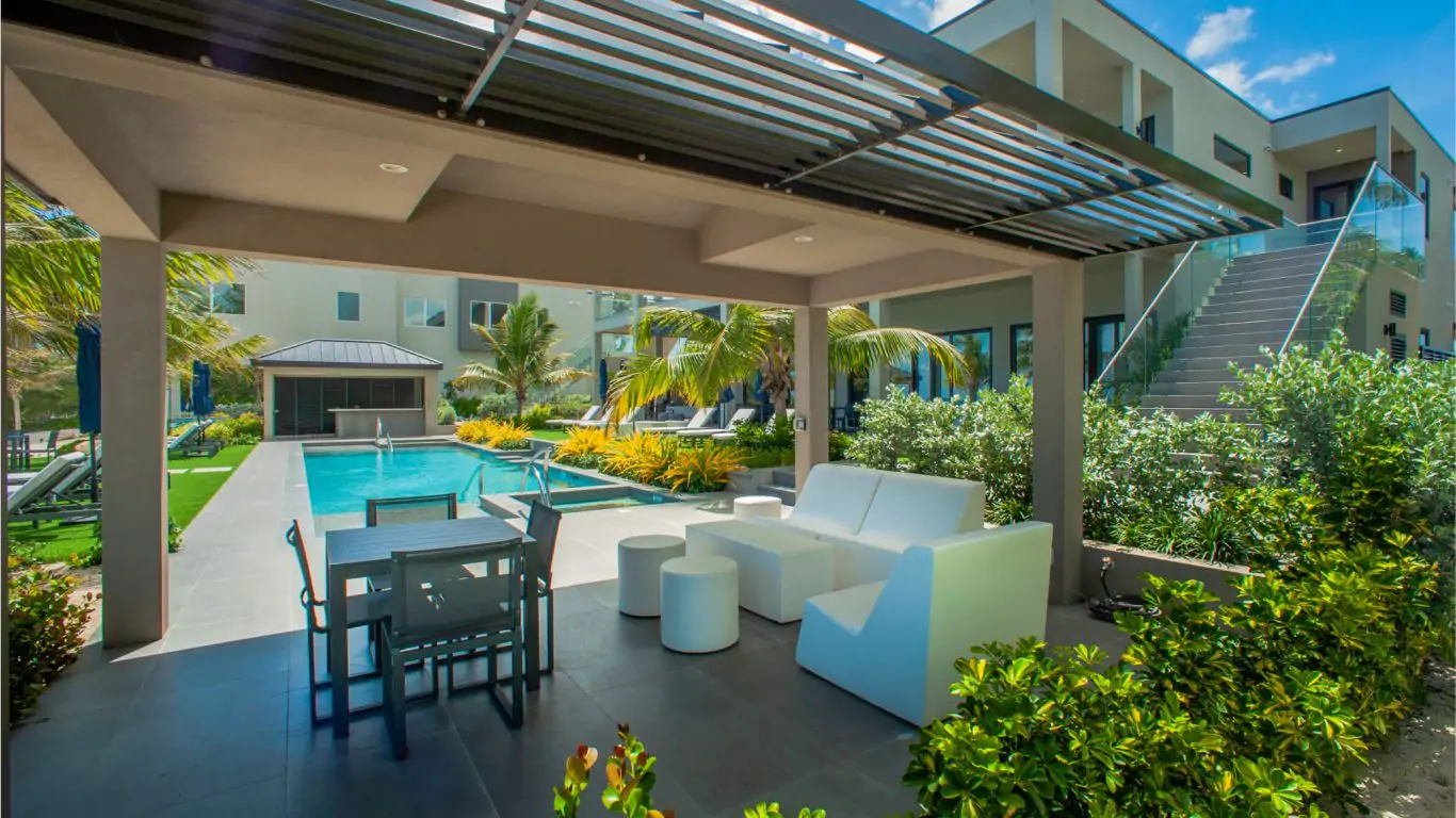 The Coconut Grove Suites | Cayman Islands