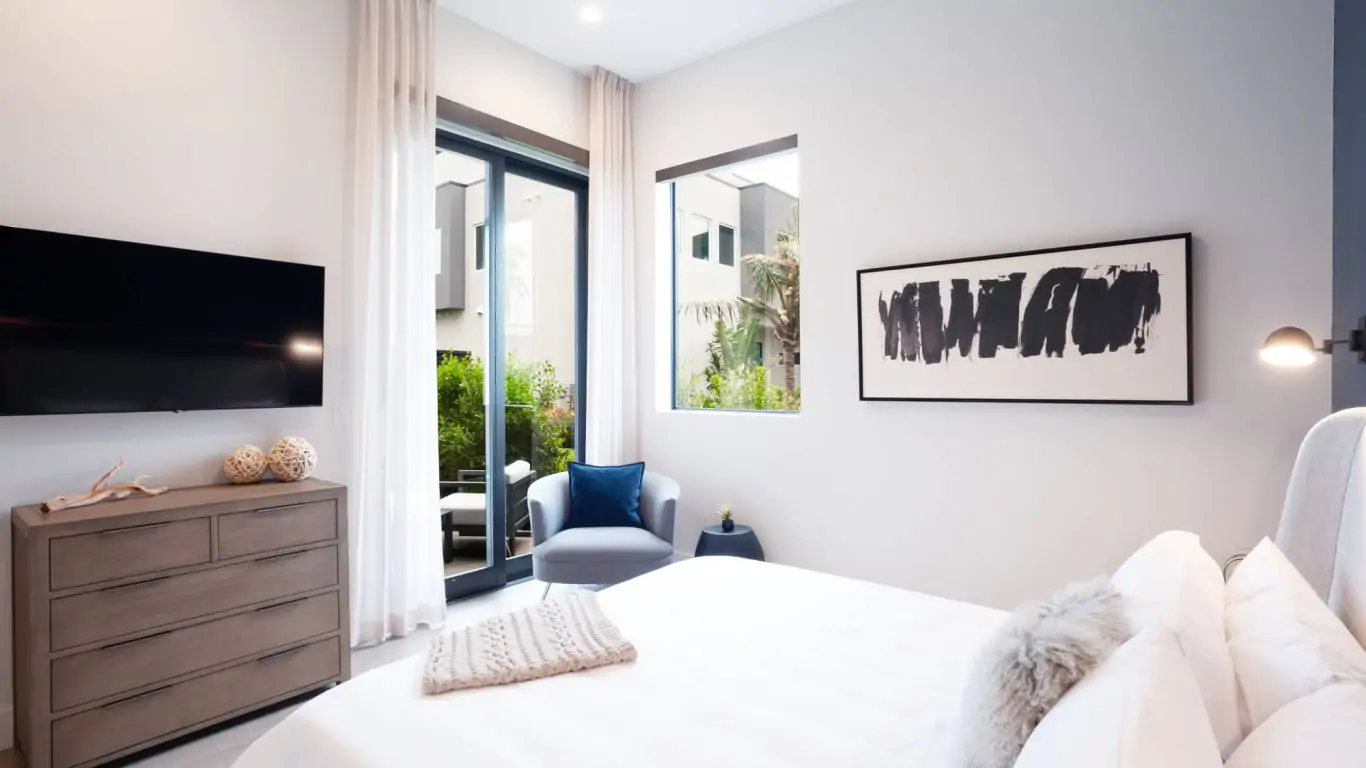 The Coconut Grove Suites | Cayman Islands