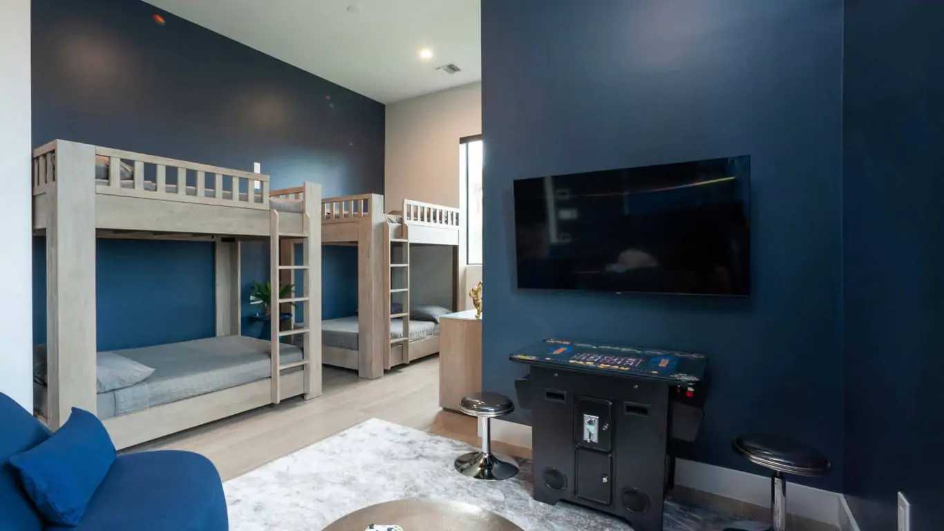 The Coconut Grove Suites | Cayman Islands