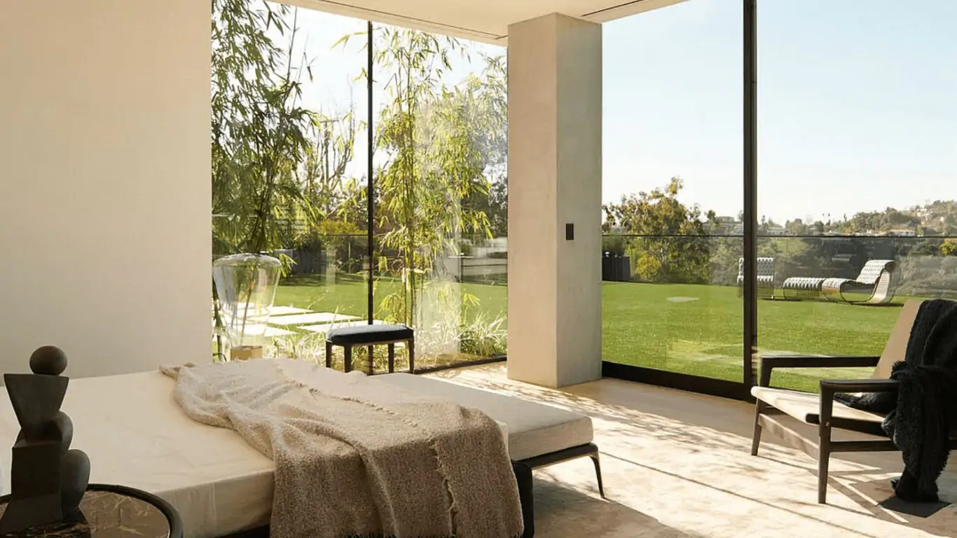 Carnegie Heights | Los Angeles