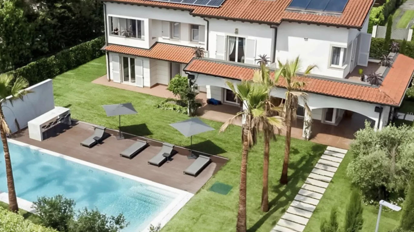 Villa Guernica | Forte dei Marmi