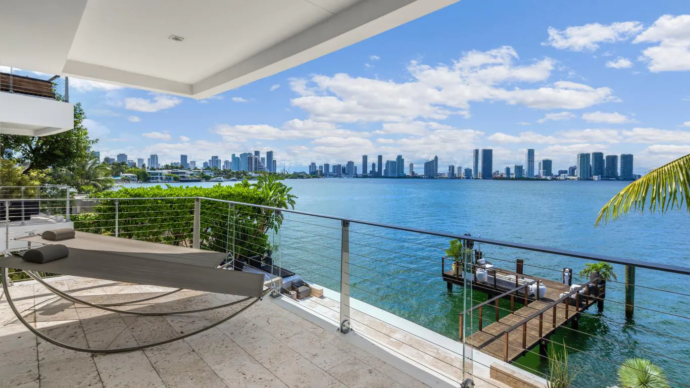 Villa Corra | Miami