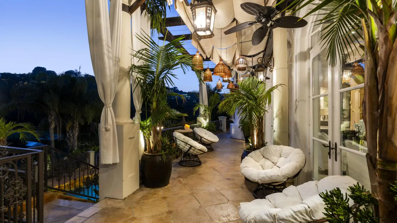 Bella Villa Resort | Los Angeles