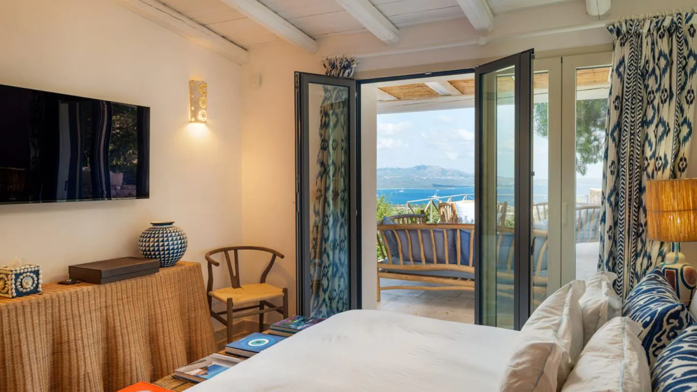 Noam Porto Rotondo | Sardinia