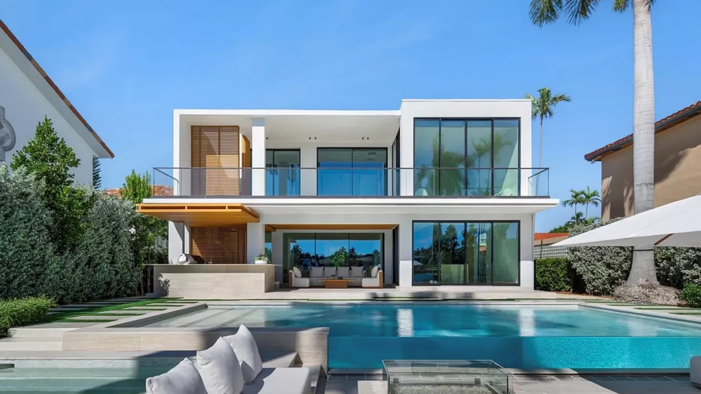 Villa Raya | Miami