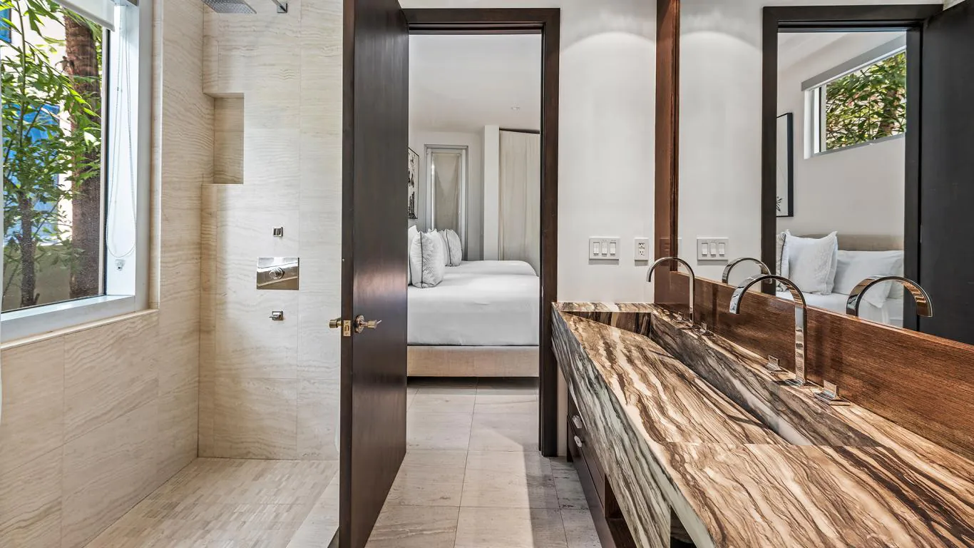 Villa Corra | Miami