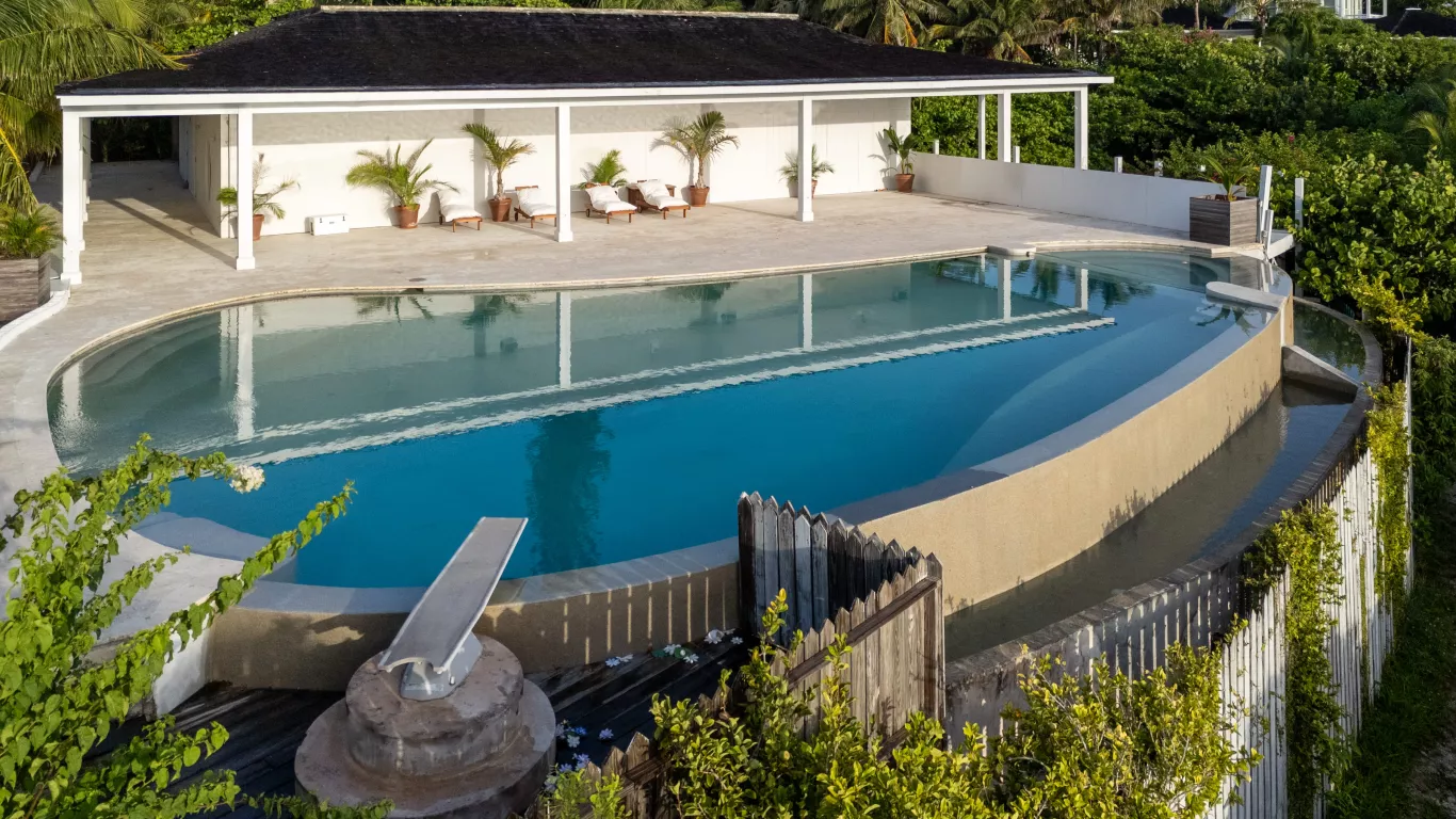 Three Bees Villa | Bahamas