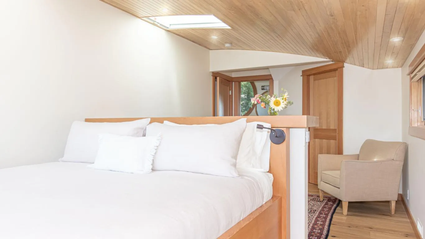 Villa Krystallos | Rest of British Columbia