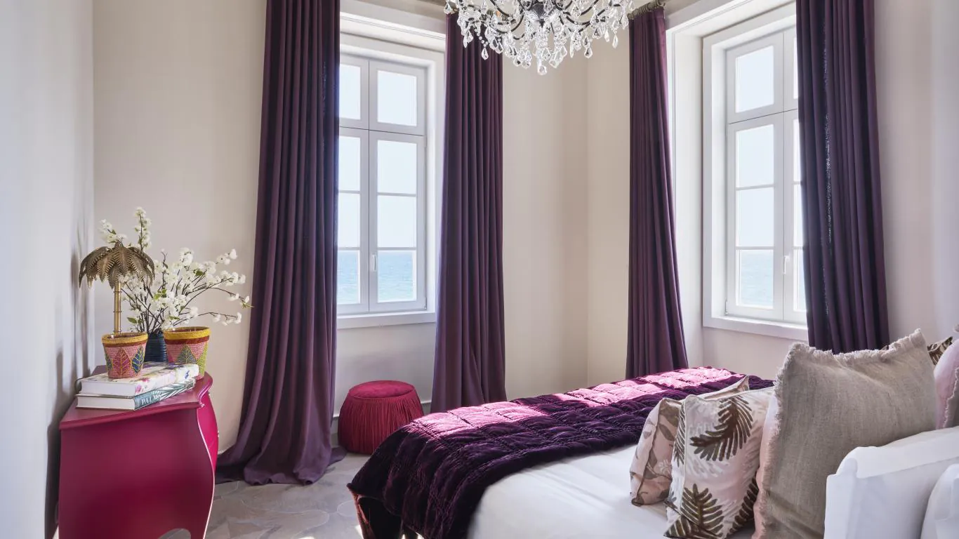 The Red Chalet | Rest of Portugal