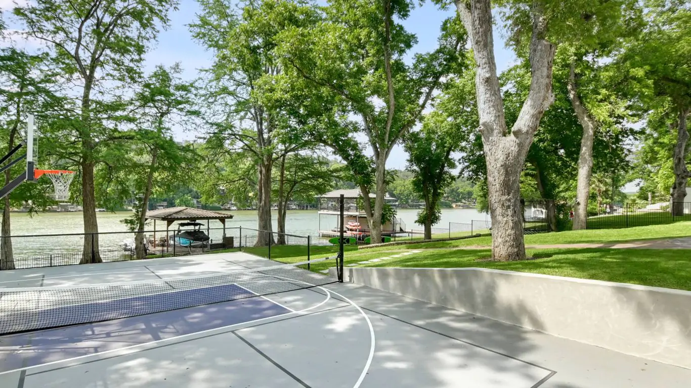 Villa Penelope | Austin