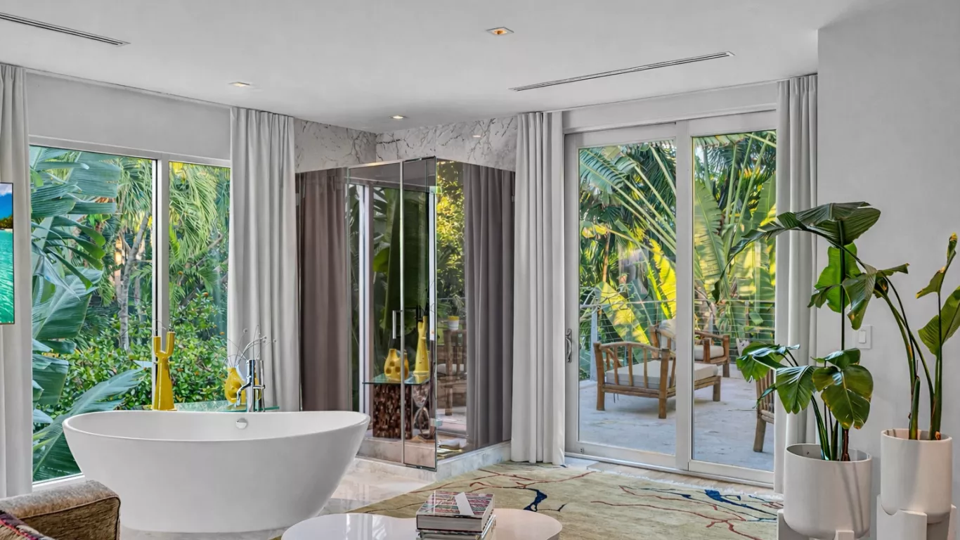 Villa Corra | Miami