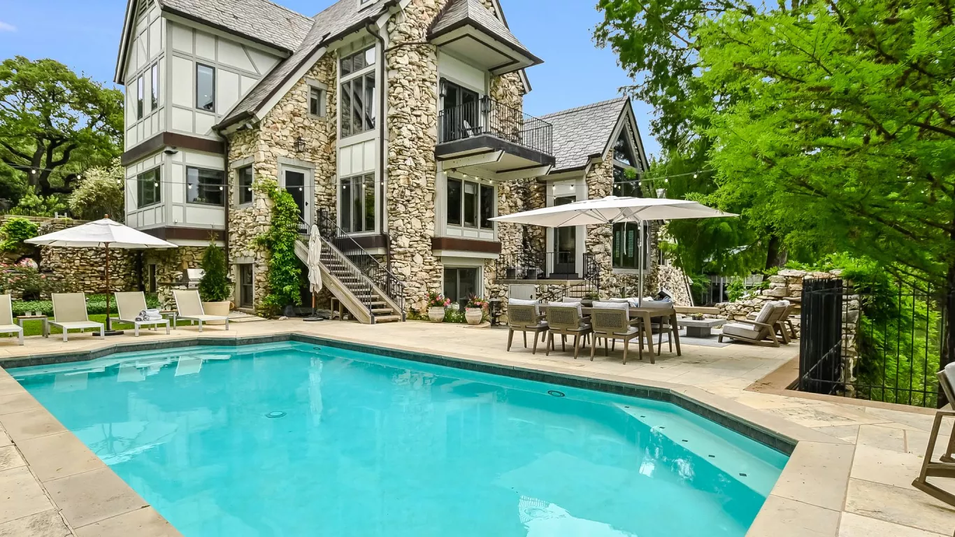 Villa Amaris | Austin