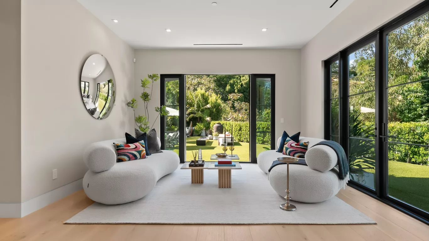 Villa Irena | Los Angeles